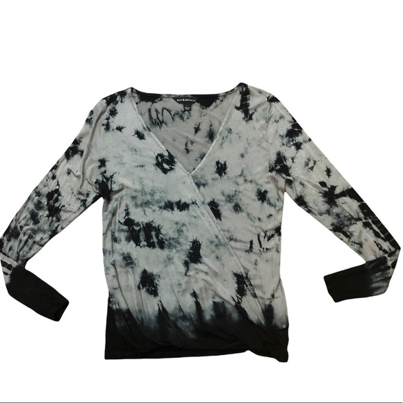 Tie Dye Cross-front Top by Rock & Republic - Picture 7 of 11